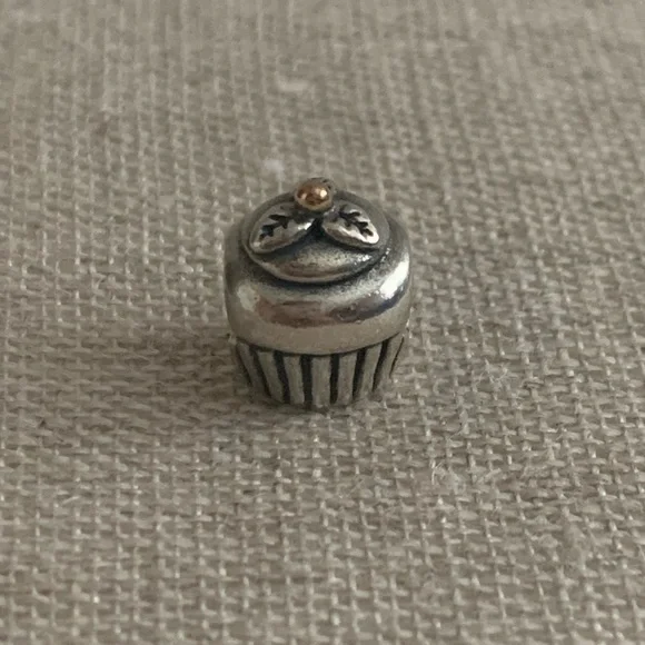 RETIRED Authentic Pandora Cupcake Charm With 14K Gold - Picture 5 of 9